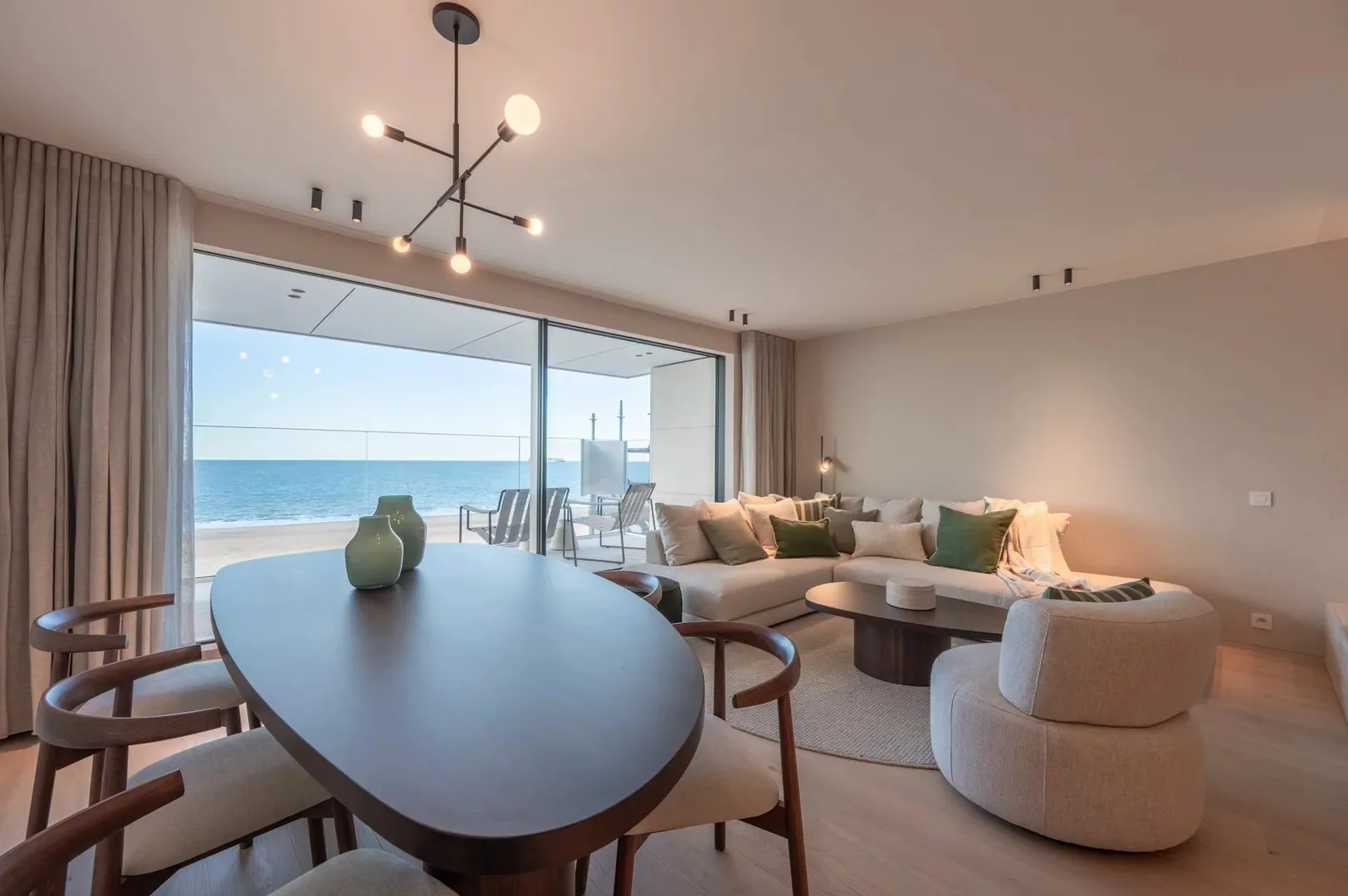 Uitzonderlijk appartement op de Zeedijk-Het Zoute (3 slpk).