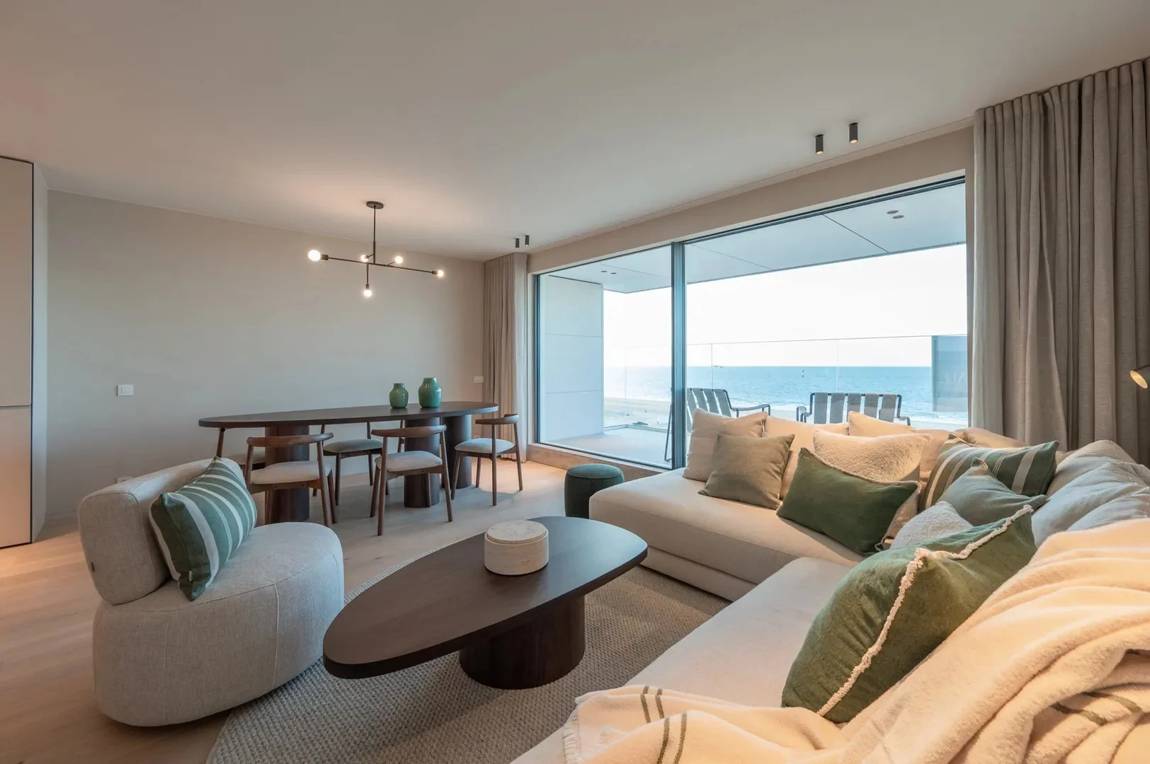 Uitzonderlijk appartement op de Zeedijk-Het Zoute (3 slpk).
