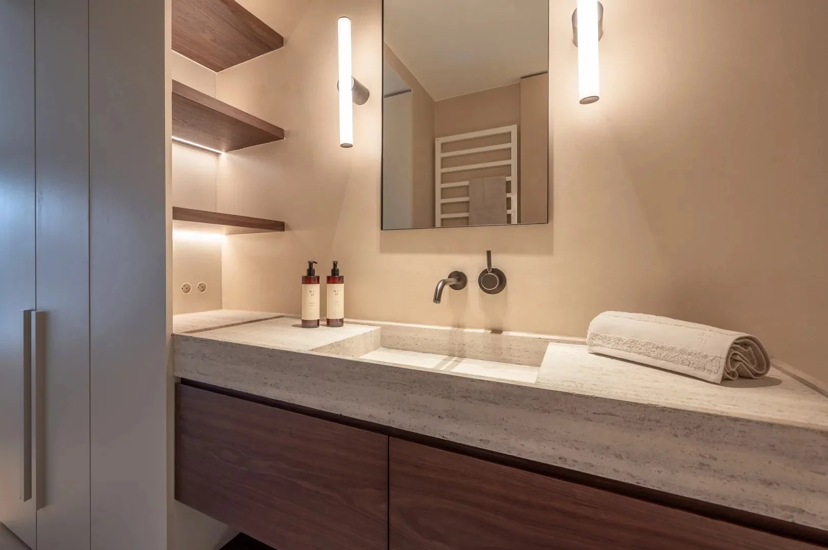 Uitzonderlijk appartement op de Zeedijk-Het Zoute (3 slpk).