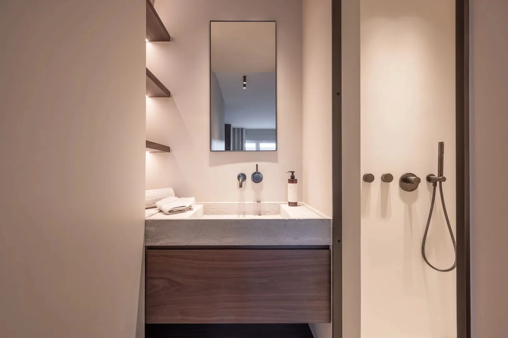 Uitzonderlijk appartement op de Zeedijk-Het Zoute (3 slpk).