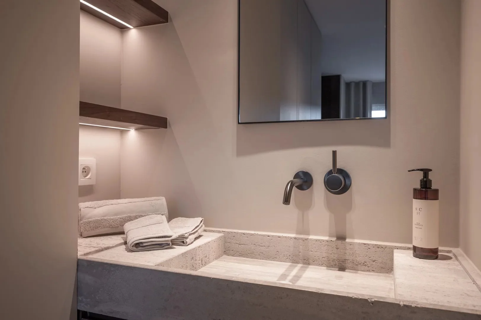 Uitzonderlijk appartement op de Zeedijk-Het Zoute (3 slpk).