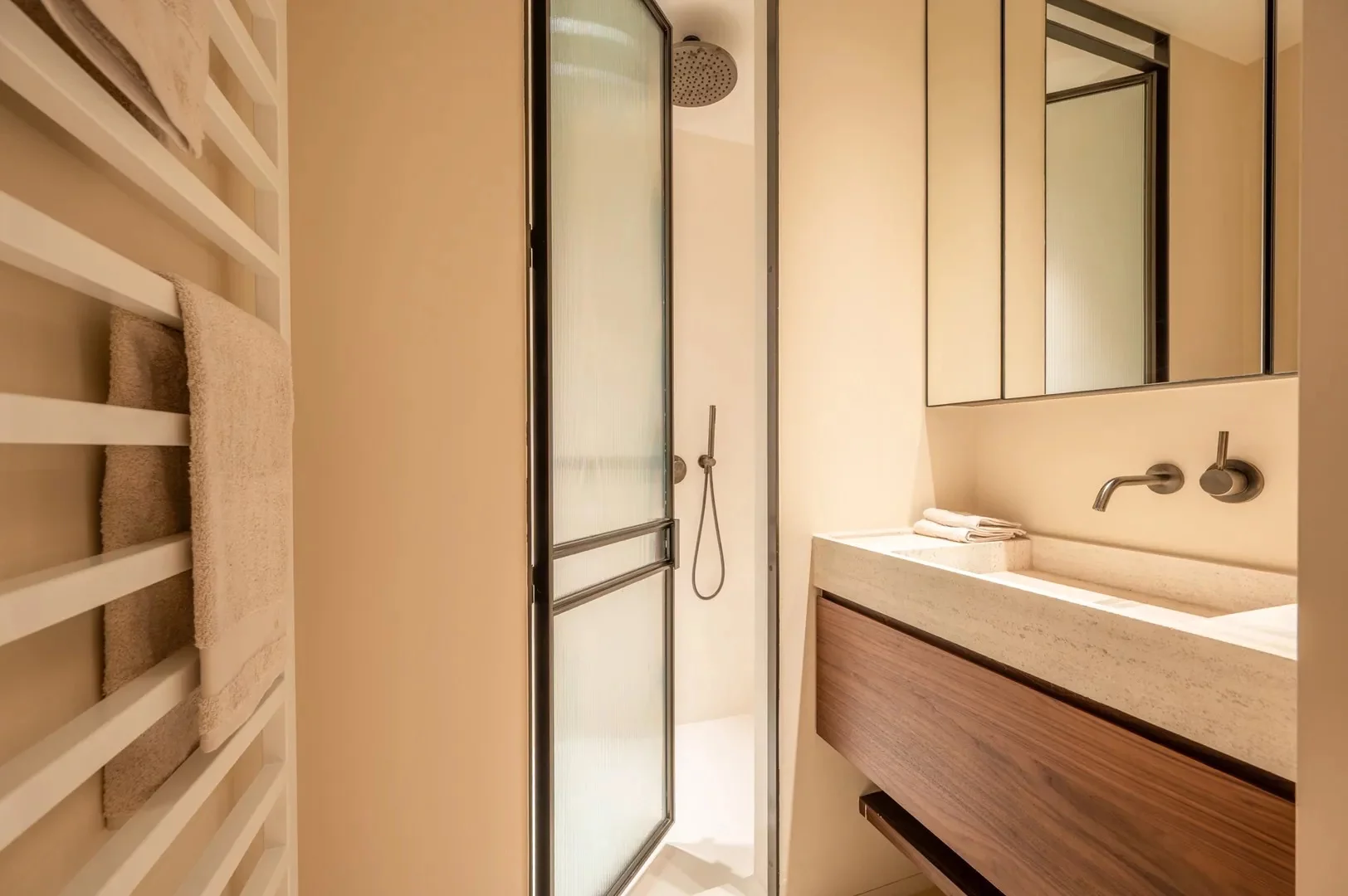 Uitzonderlijk appartement op de Zeedijk-Het Zoute (3 slpk).