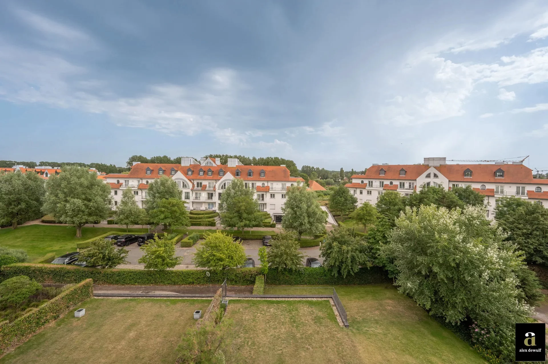 Hoekappartement van 130 m² gelegen in een villa residentie te Zoute