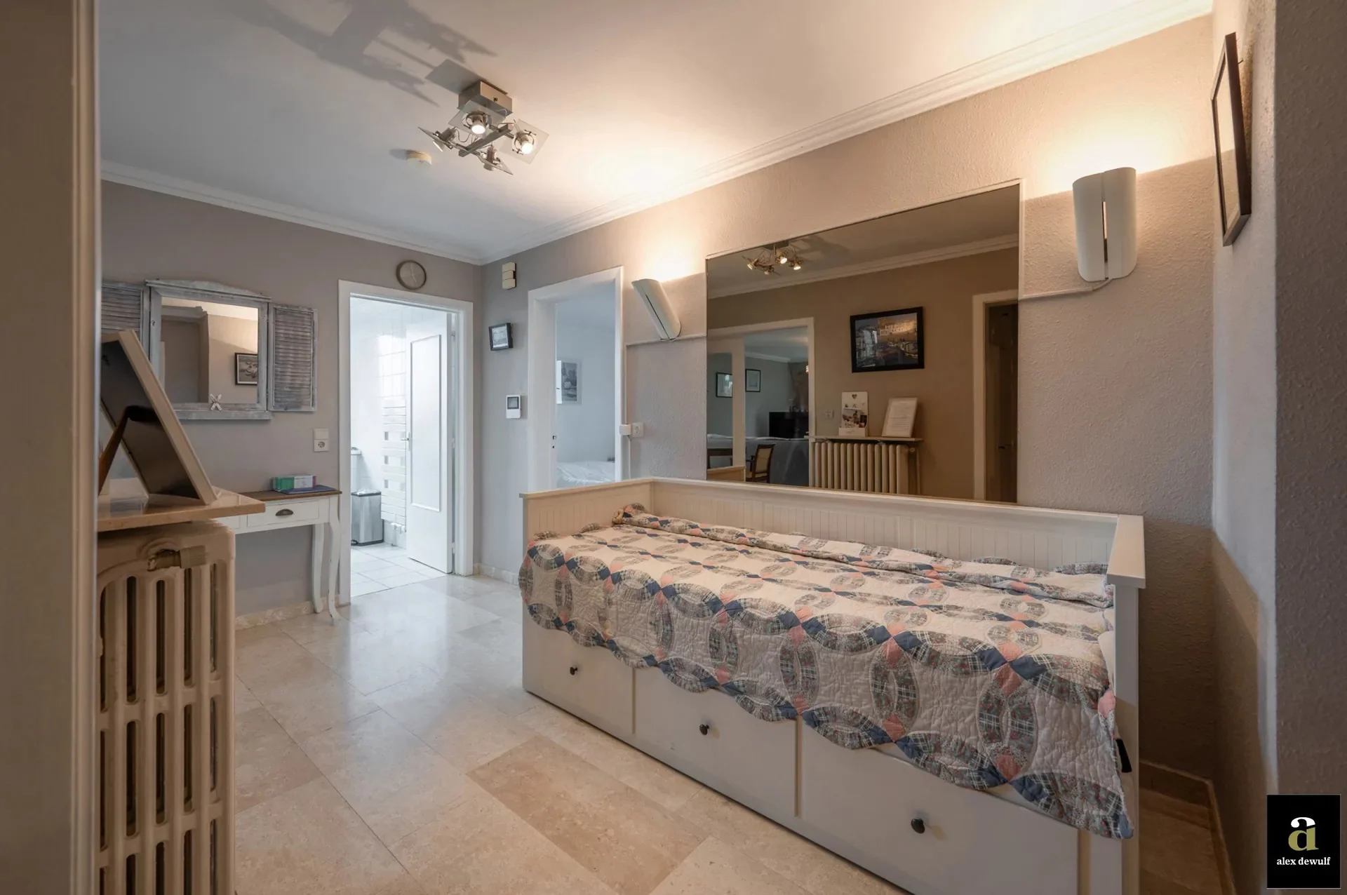 Hoekappartement van 130 m² gelegen in een villa residentie te Zoute