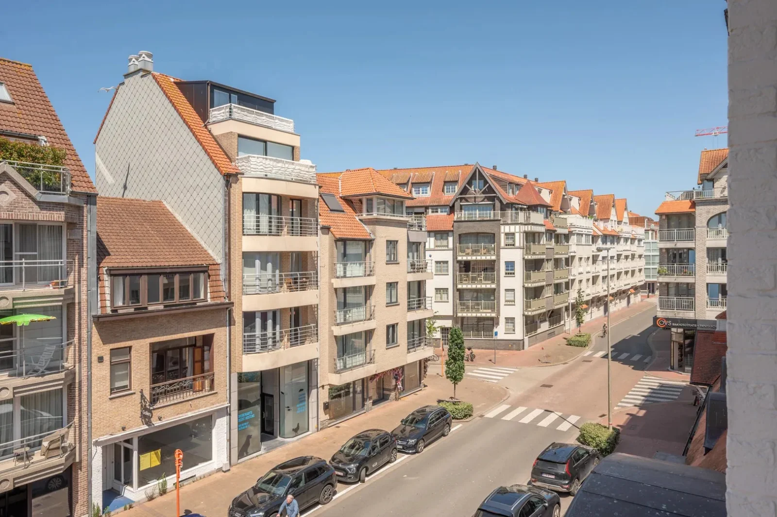 Spacious 3-bedroom apartment near the sea in central Knokke!
