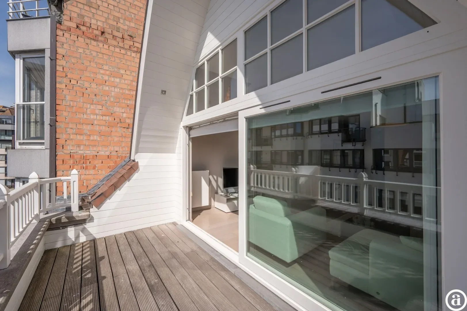 Zonnig en ruim duplex appartement met zuidgericht terras