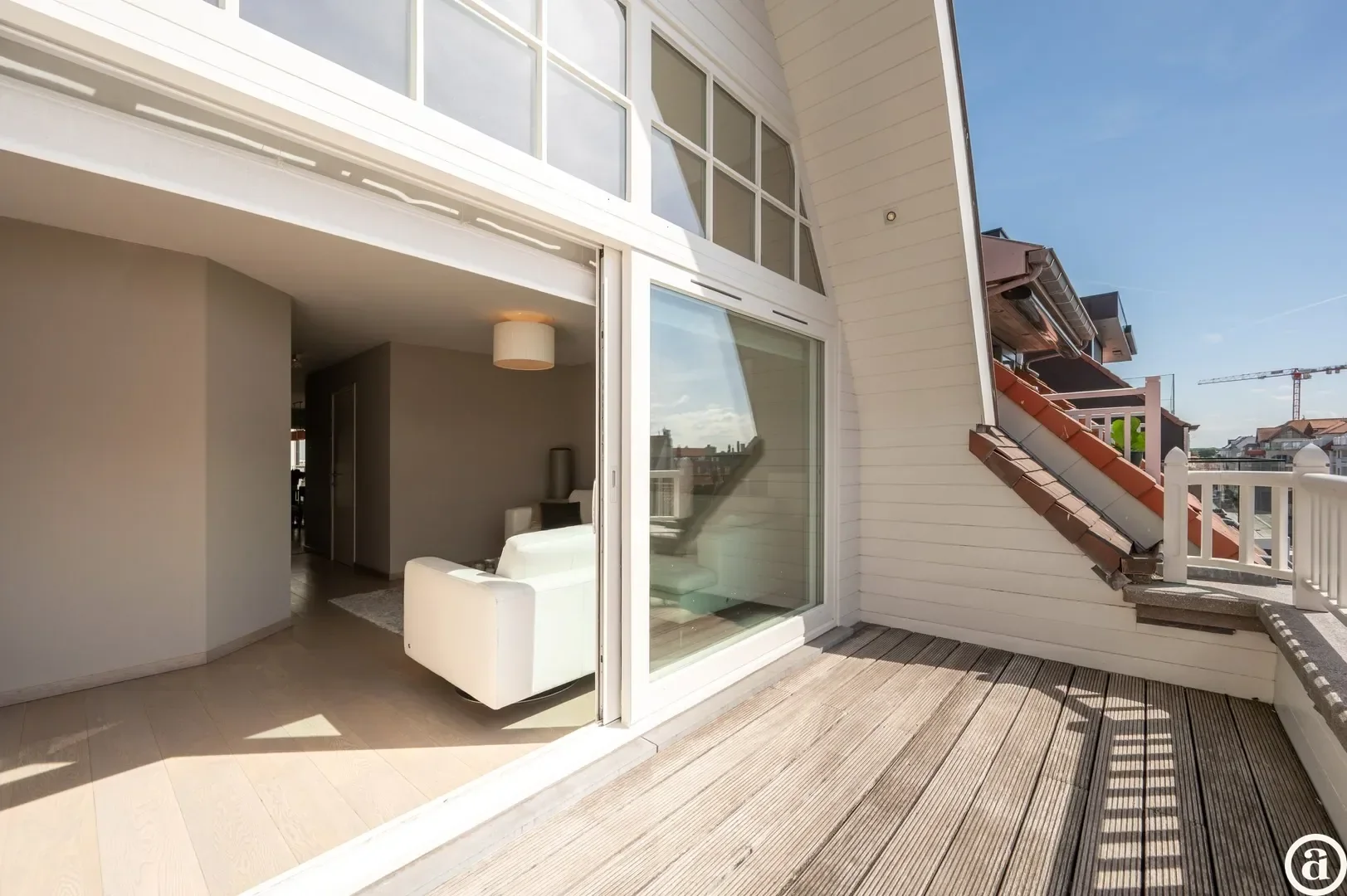 Zonnig en ruim duplex appartement met zuidgericht terras