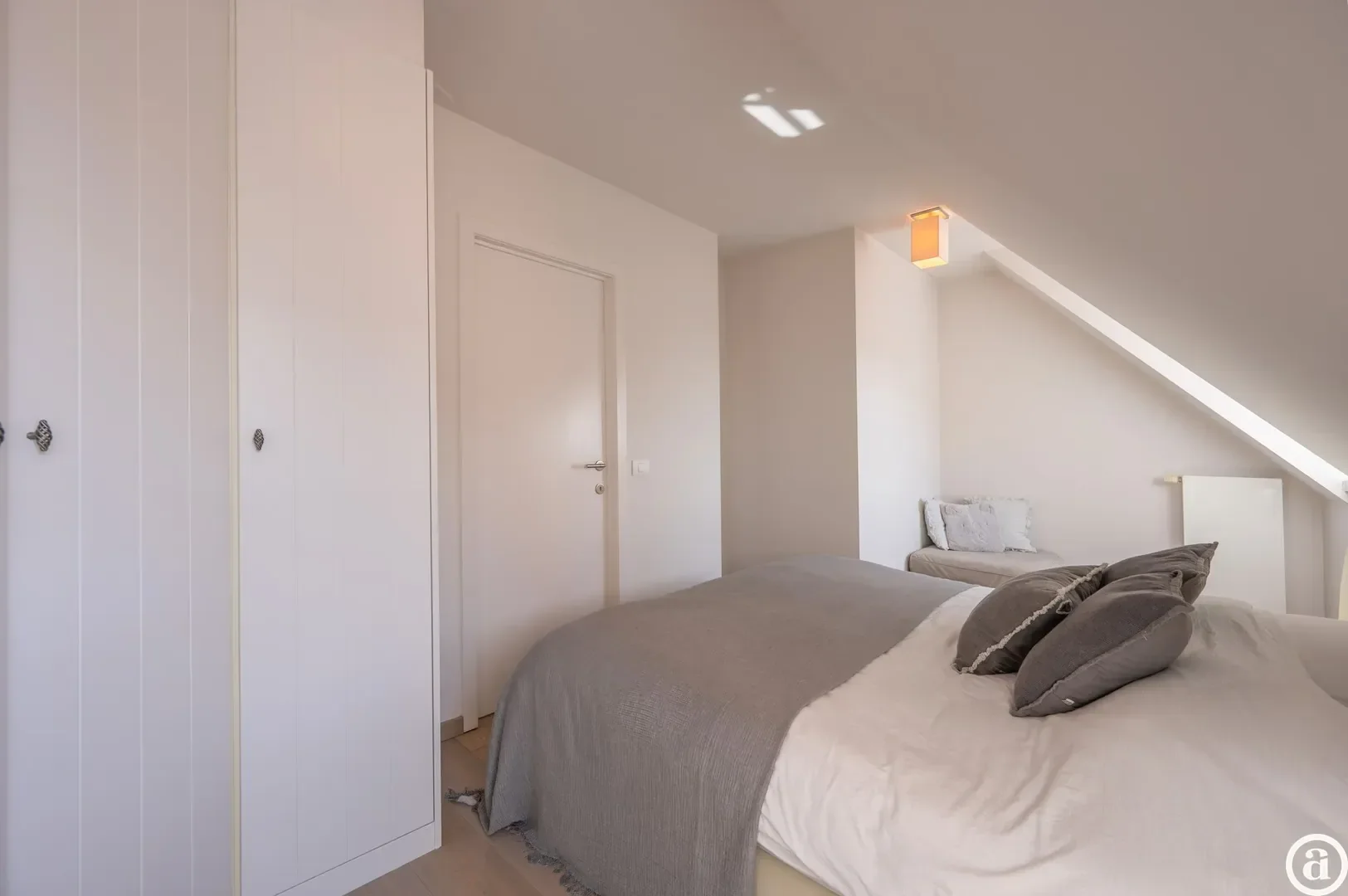 Zonnig en ruim duplex appartement met zuidgericht terras