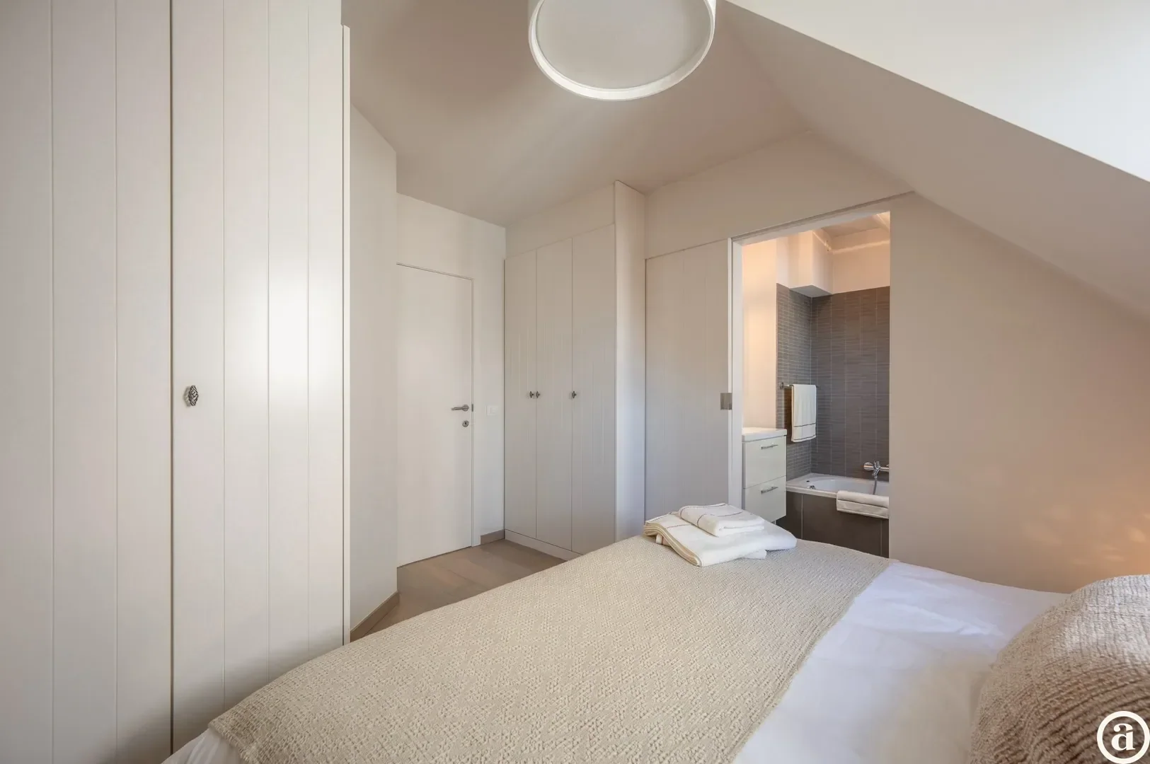 Zonnig en ruim duplex appartement met zuidgericht terras