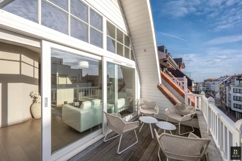 Zonnig en ruim duplex appartement met zuidgericht terras