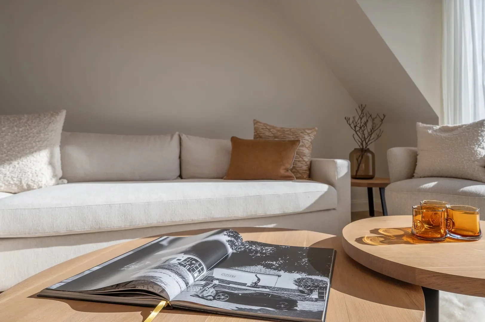 Nieuwbouw duplex-appartement met airco te Zoute (Kustlaan)
