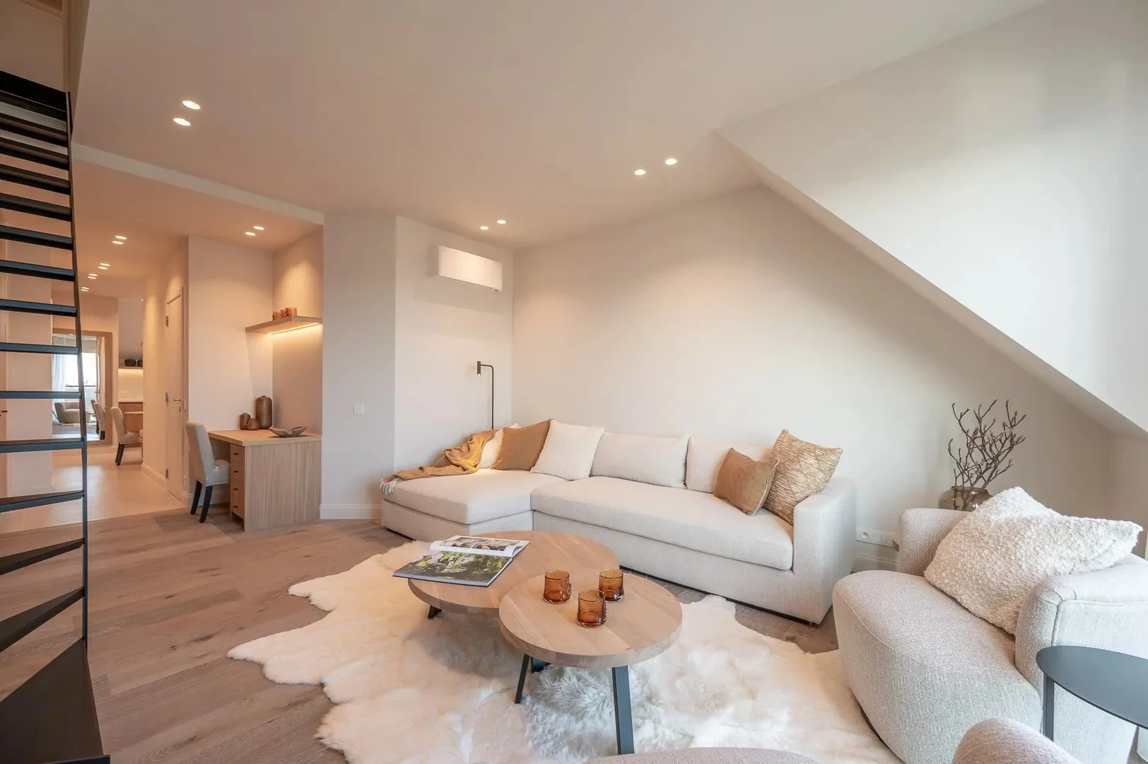 Nieuwbouw duplex-appartement met airco te Zoute (Kustlaan)