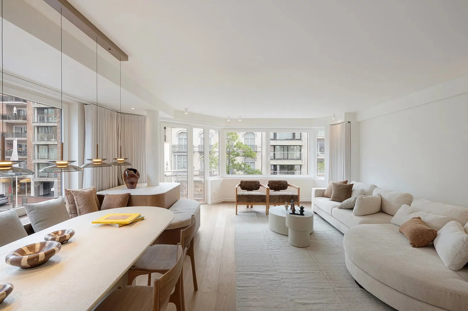 Instapklaar hoekappartement (3 slpk) in centrum van Knokke.
