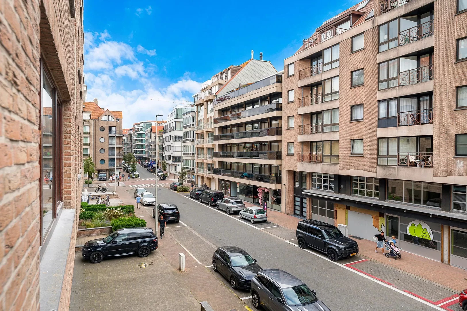 Instapklaar hoekappartement (3 slpk) in centrum van Knokke.
