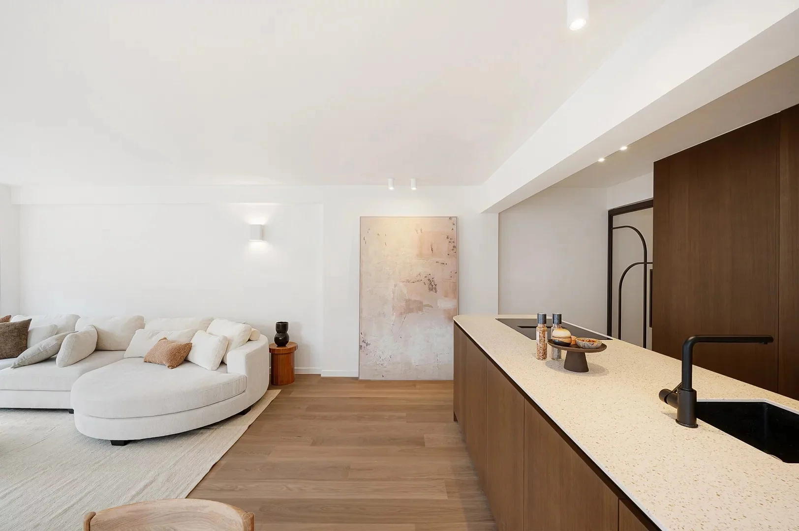 Instapklaar hoekappartement (3 slpk) in centrum van Knokke.