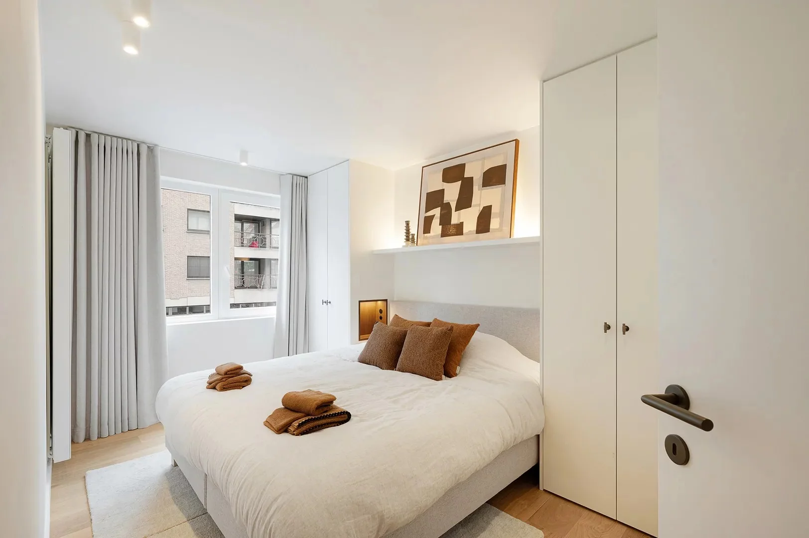 Instapklaar hoekappartement (3 slpk) in centrum van Knokke.