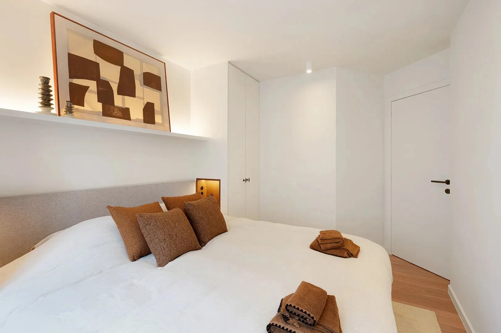 Instapklaar hoekappartement (3 slpk) in centrum van Knokke.