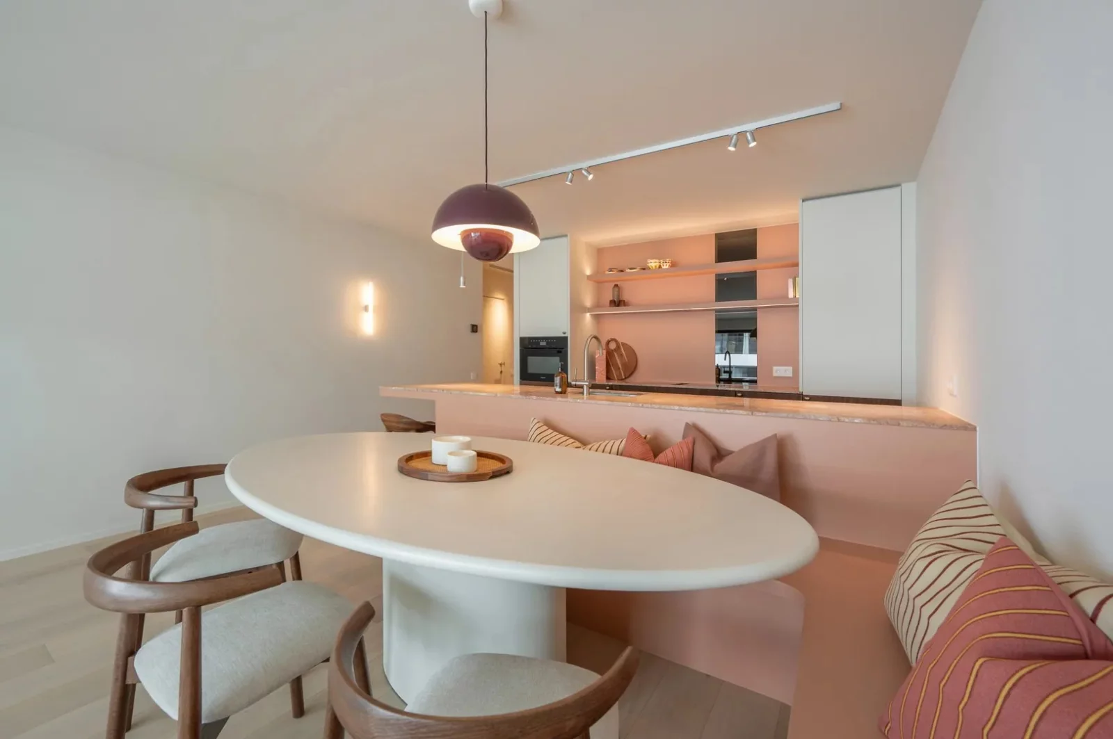 Stijlvol gerenoveerd 3-slaapkamerappartement op topligging in hartje Knokke.