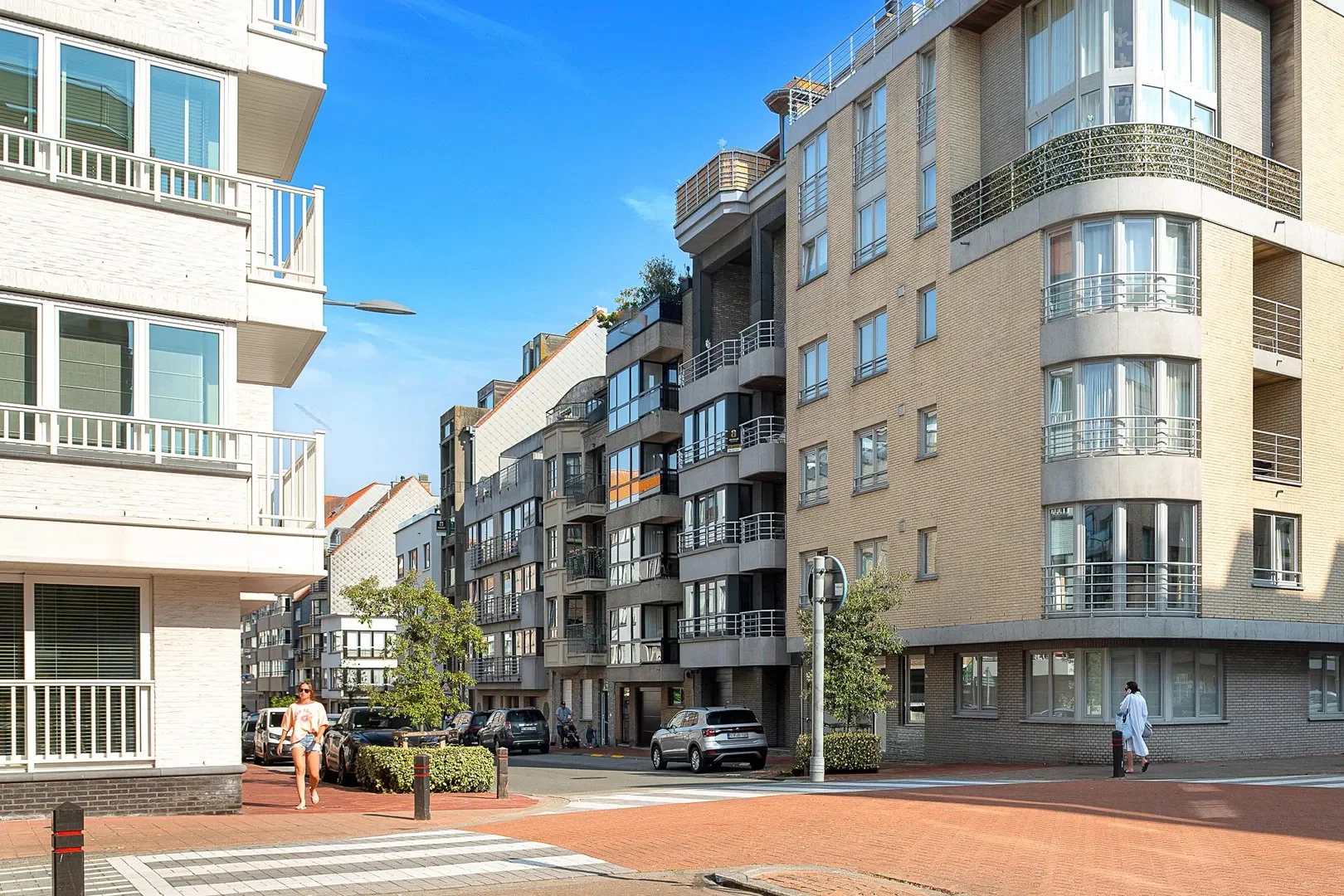Instapklaar 2-slaapkamerappartement met terras op gegeerde locatie in Knokke