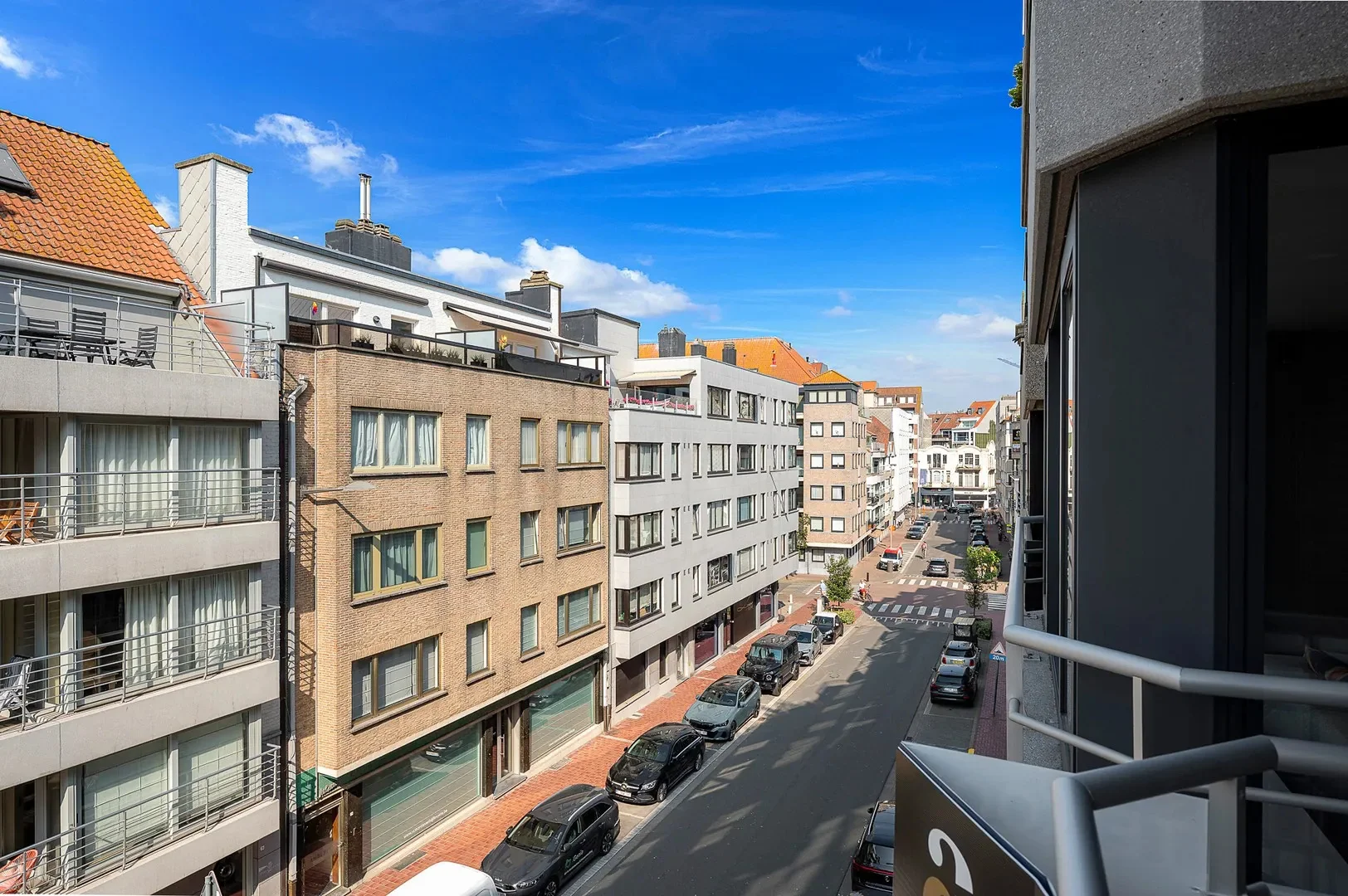 Instapklaar 2-slaapkamerappartement met terras op gegeerde locatie in Knokke