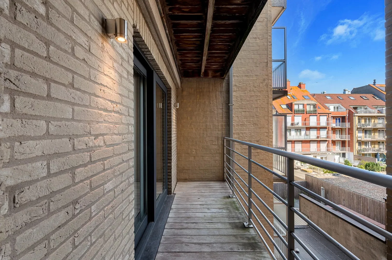 Instapklaar 2-slaapkamerappartement met terras op gegeerde locatie in Knokke