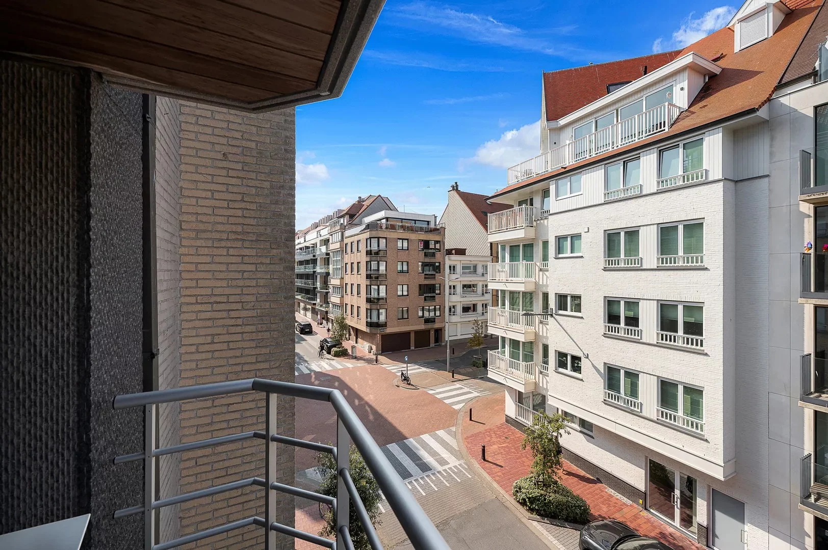 Instapklaar 2-slaapkamerappartement met terras op gegeerde locatie in Knokke