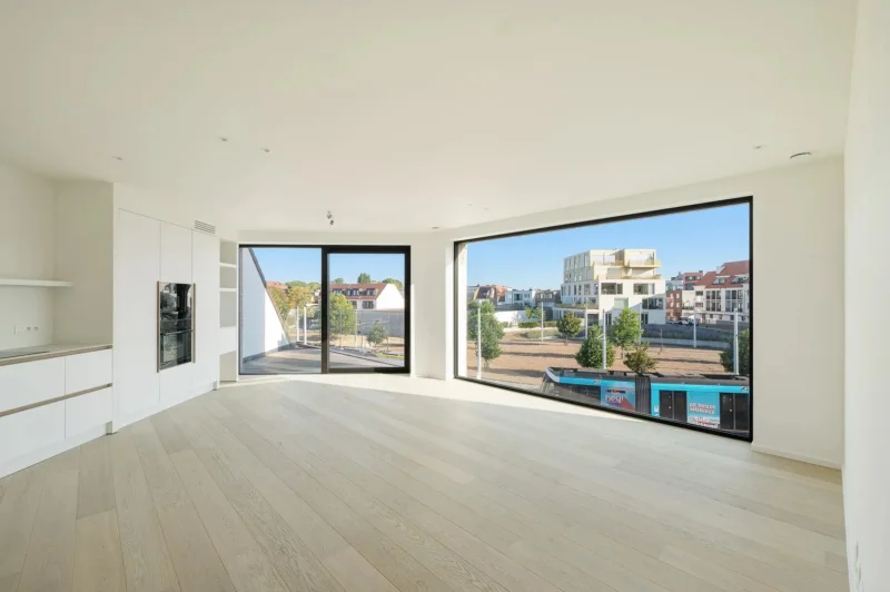 Stijlvol nieuwbouwappartement met open uitzicht nabij centrum.