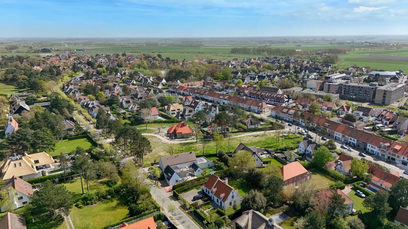 Exclusieve bouwgrond van ca. 916 m, gelegen op een toplocatie in het Zoute.