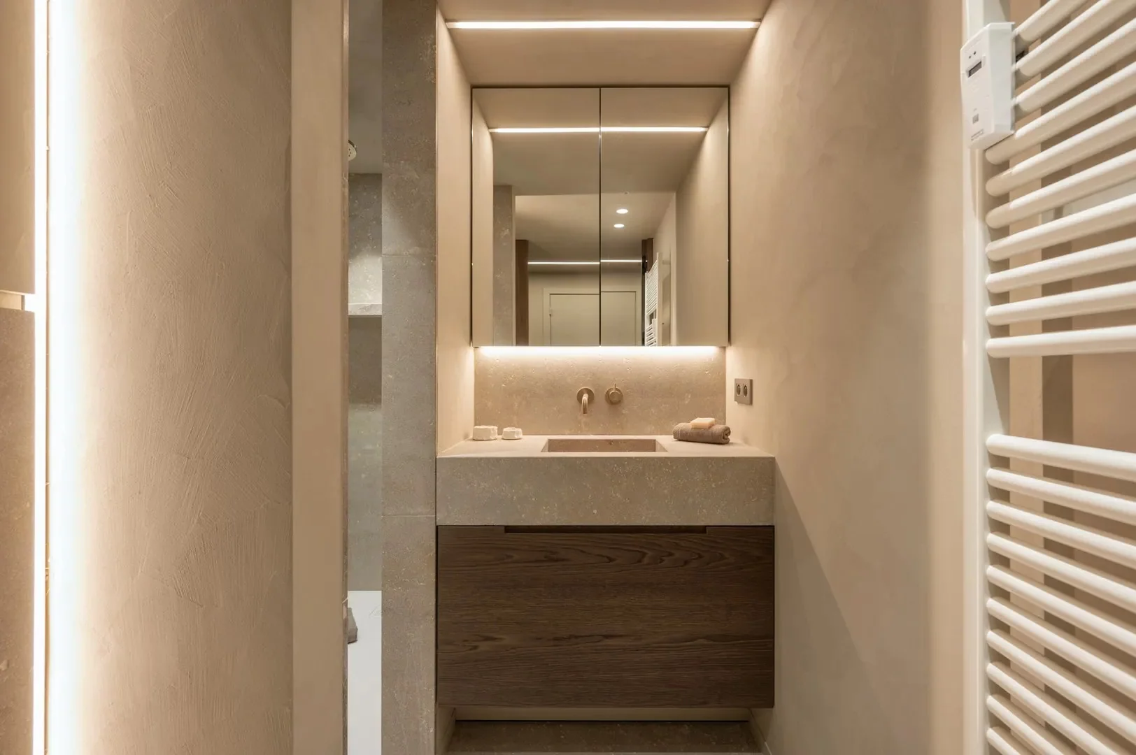 Luxueus gerenoveerd appartement met zijdelings zeezicht in Knokke