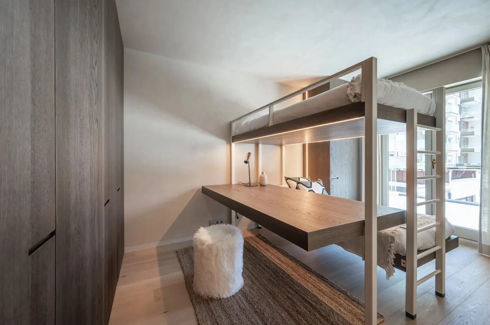 Luxueus gerenoveerd appartement met zijdelings zeezicht in Knokke