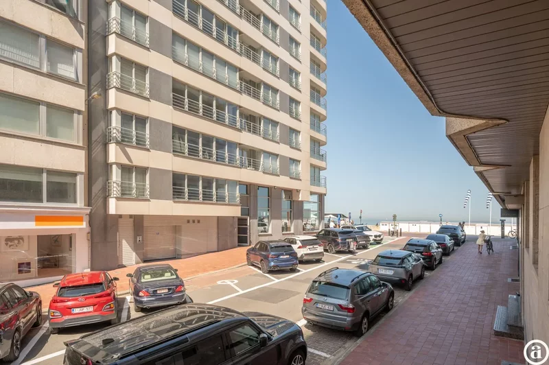 Luxueus gerenoveerd appartement met zijdelings zeezicht in Knokke