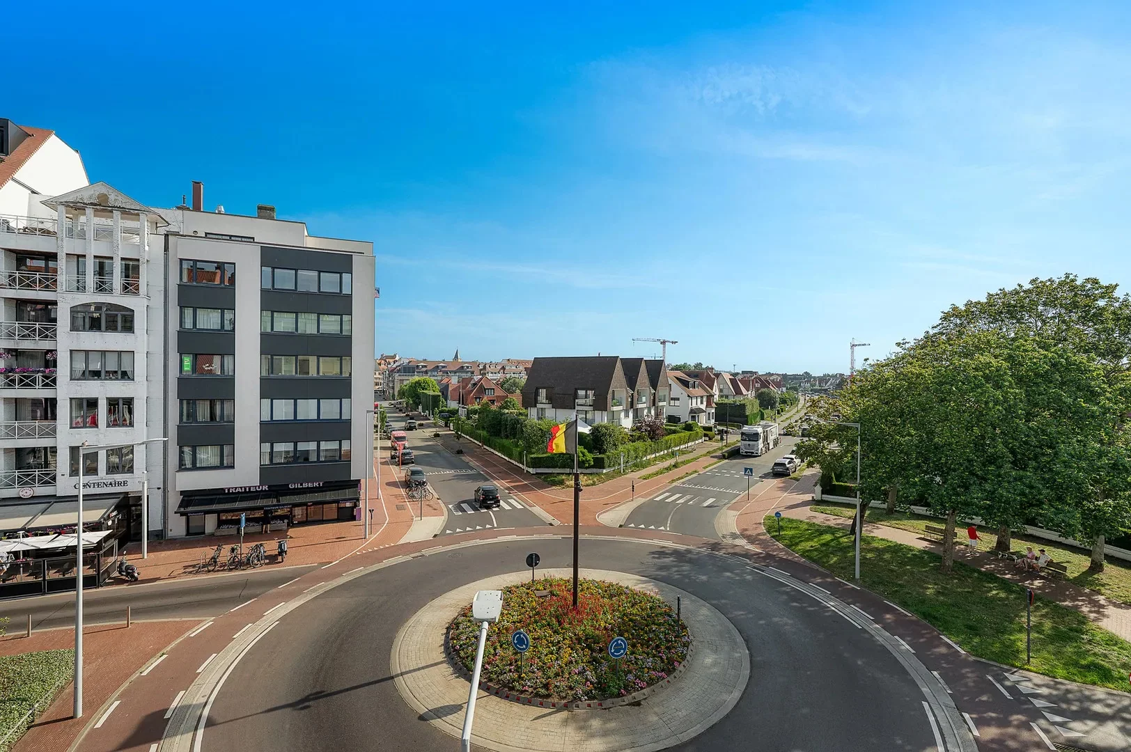 Stijlvol hoekappartement met open uitzicht nabij het Zoute.