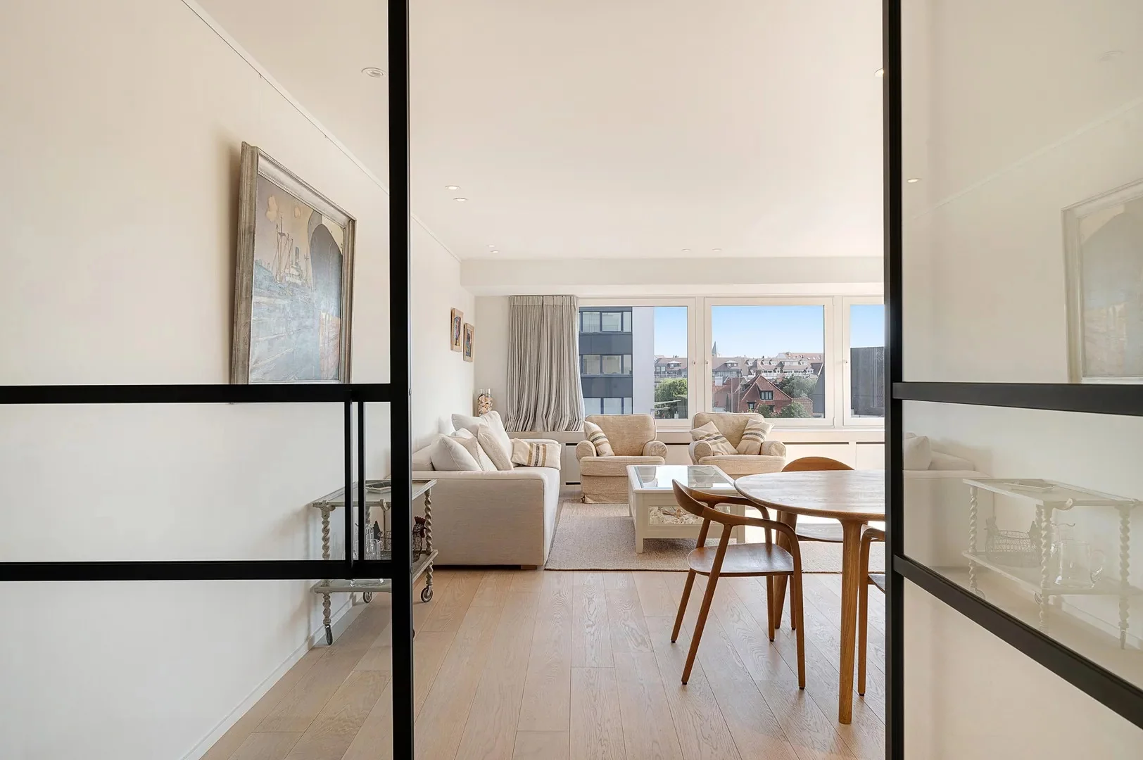 Stijlvol hoekappartement met open uitzicht nabij het Zoute.