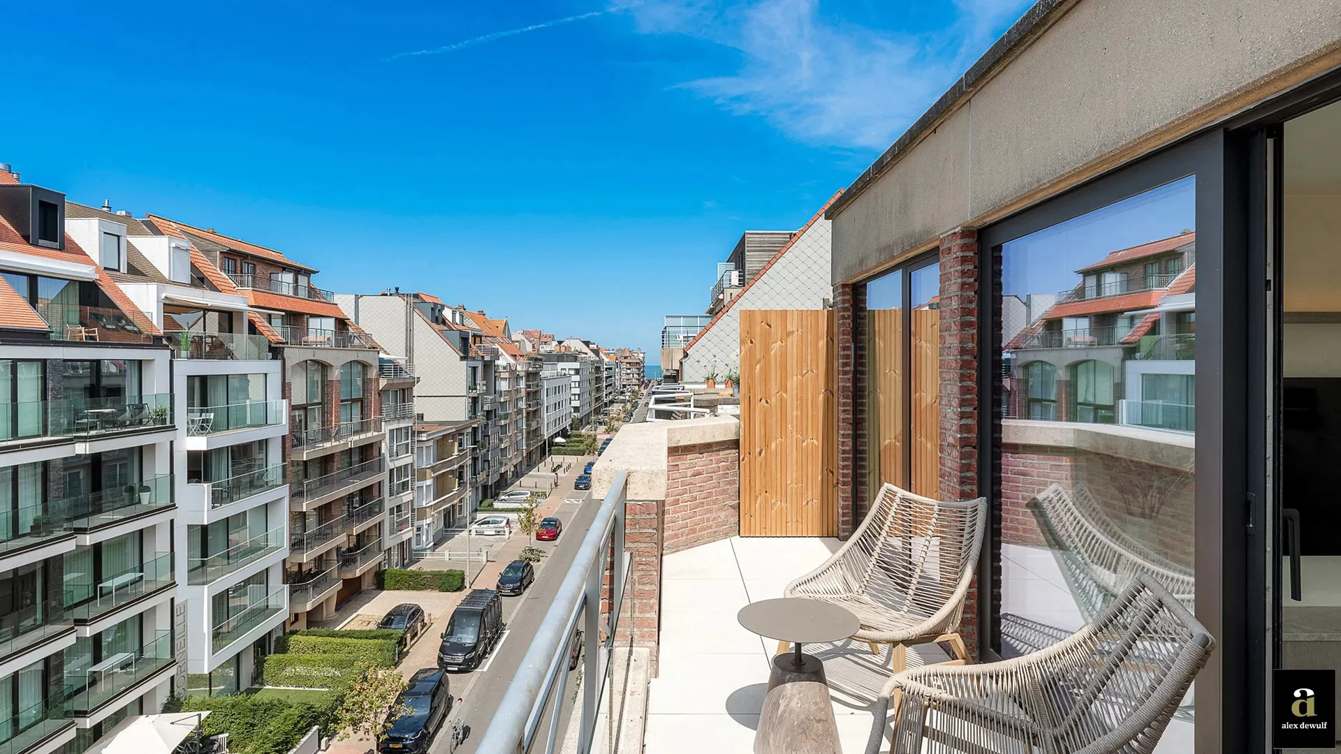 Prachtig gerenoveerd duplex hoekappartement nabij de Lippenslaan