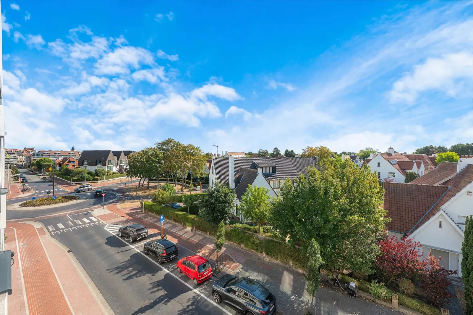 Mooi gerenoveerd appartement met open zicht over de villa's