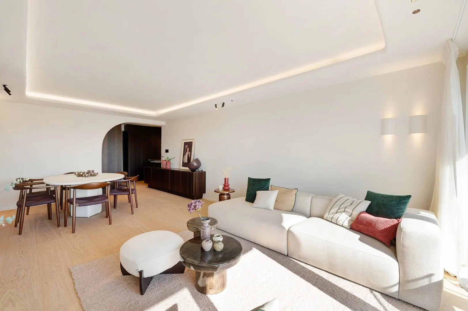 Mooi gerenoveerd appartement met open zicht over de villa's