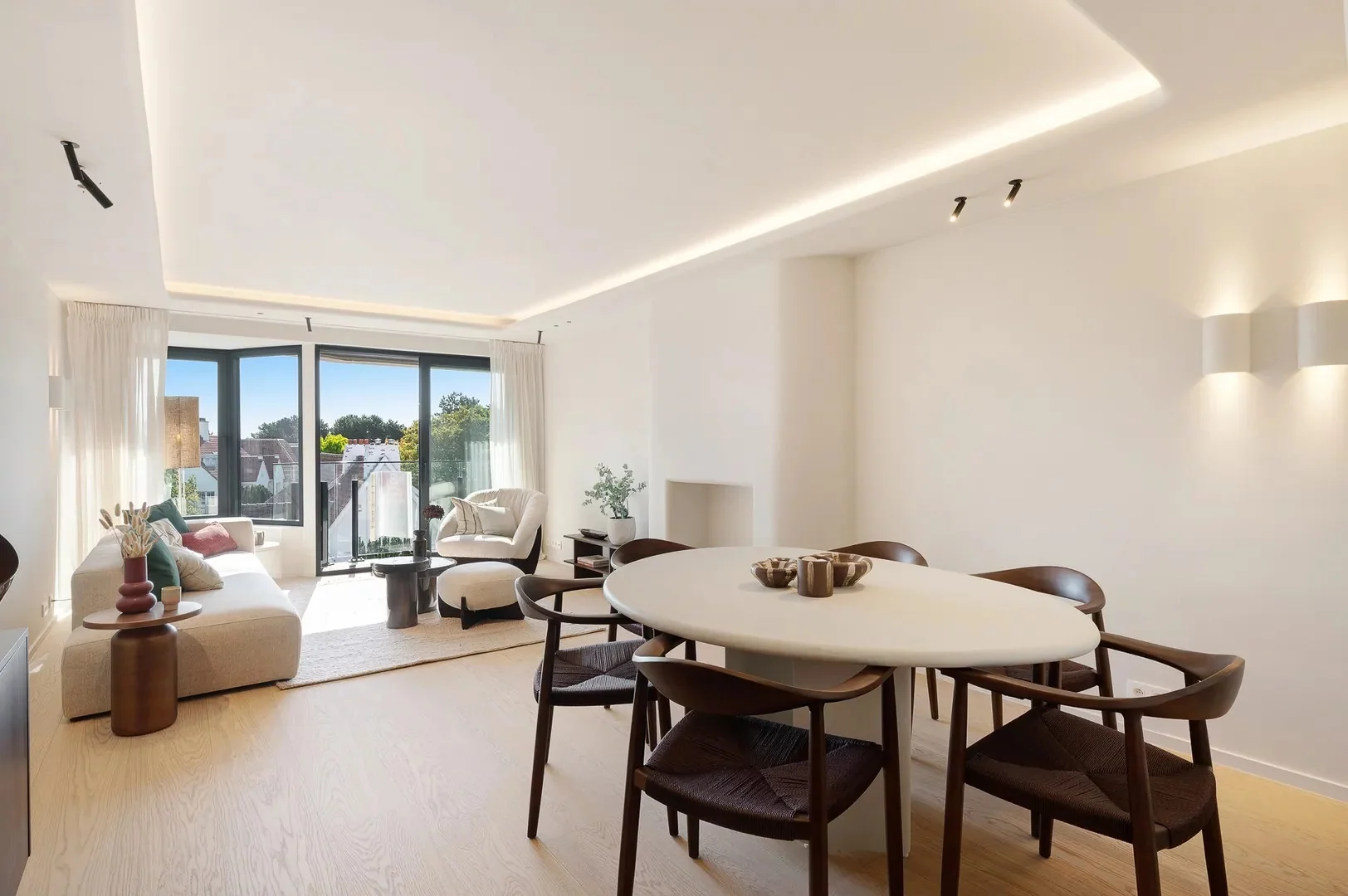 Mooi gerenoveerd appartement met open zicht over de villa's