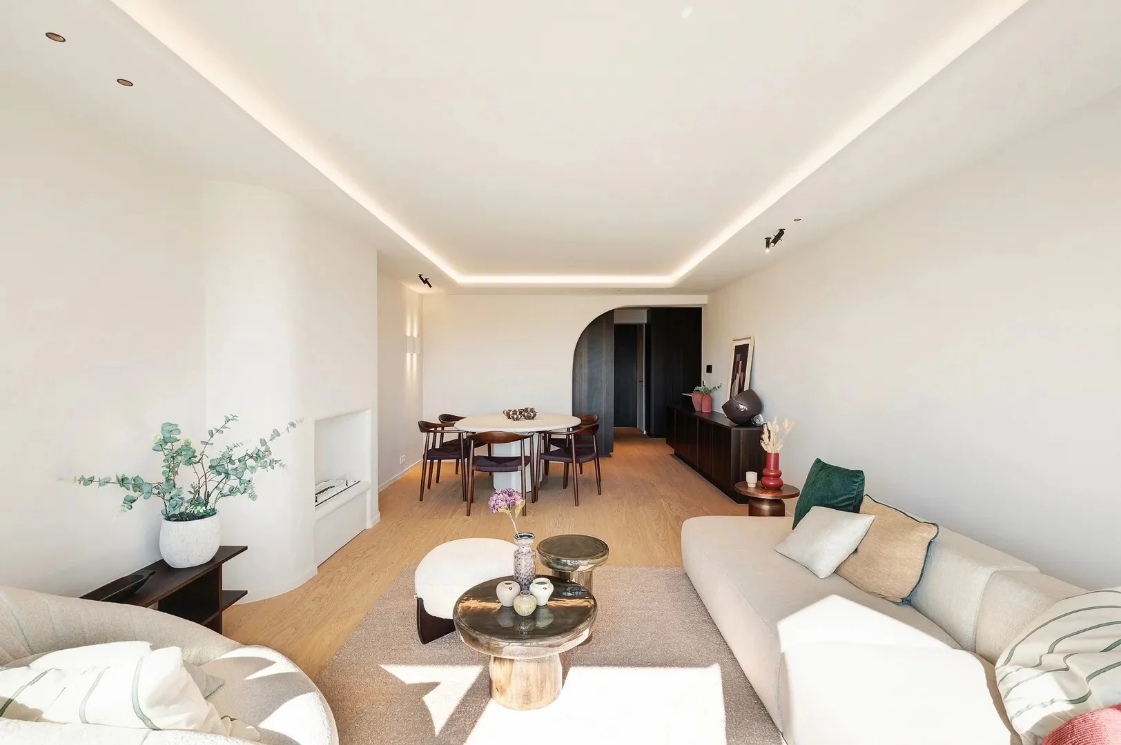 Mooi gerenoveerd appartement met open zicht over de villa's