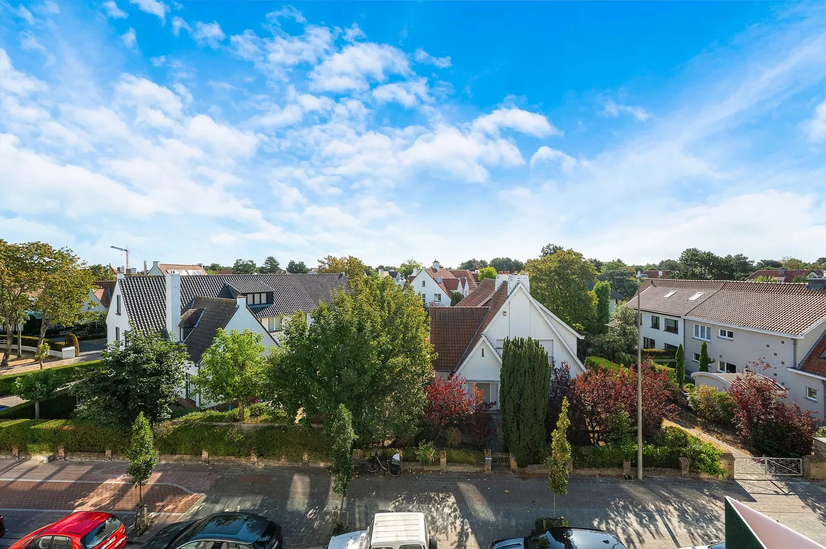 Mooi gerenoveerd appartement met open zicht over de villa's