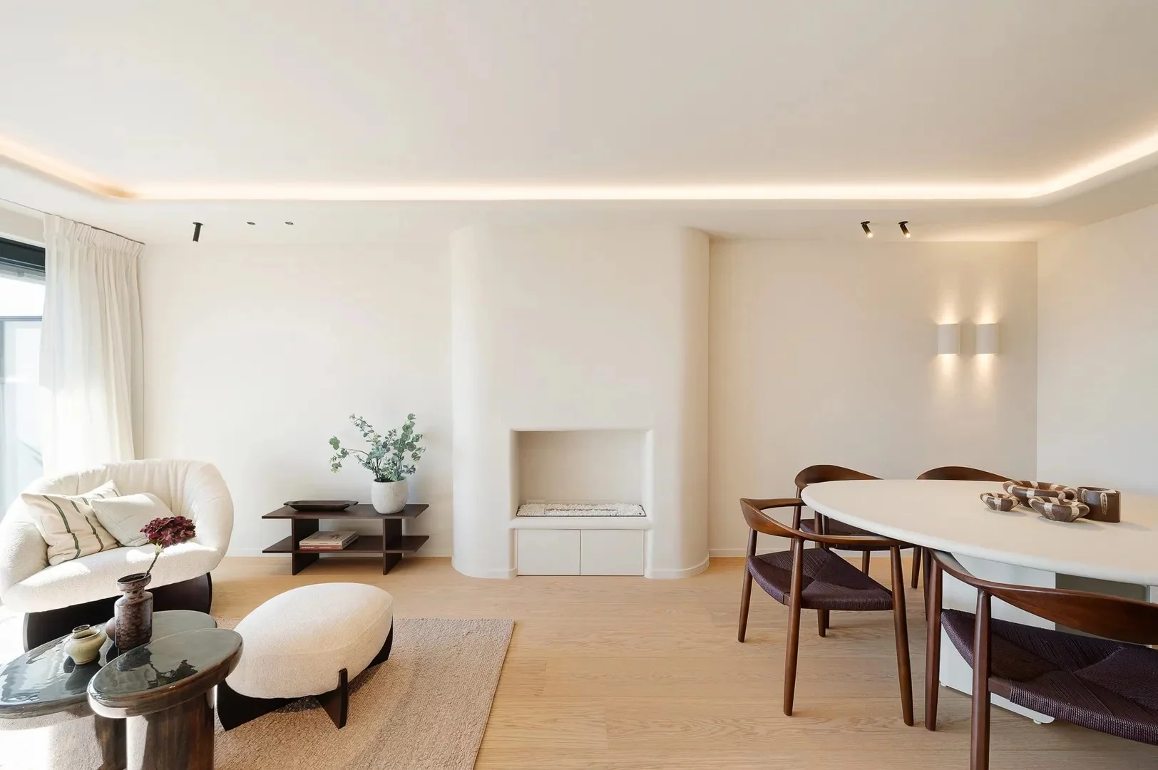 Mooi gerenoveerd appartement met open zicht over de villa's