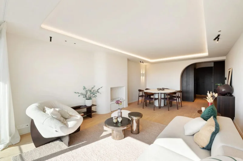 Mooi gerenoveerd appartement met open zicht over de villa's