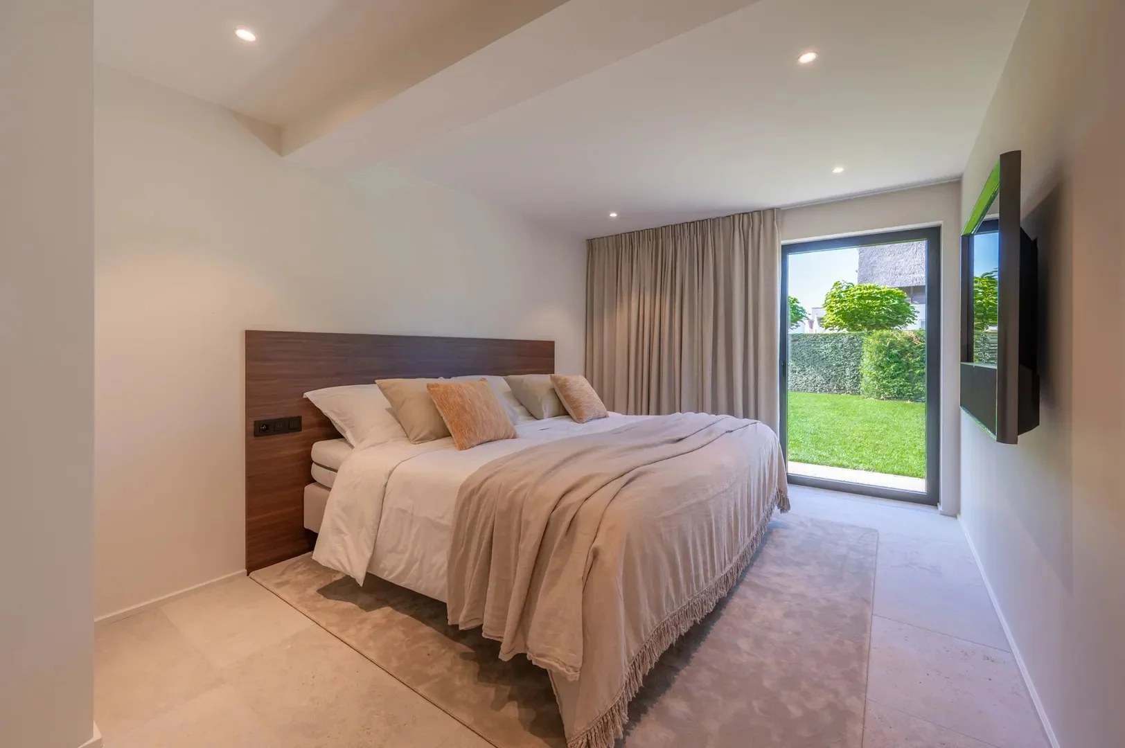 Gerenoveerde villa in zoute stijl bij Royal Zoute golf club