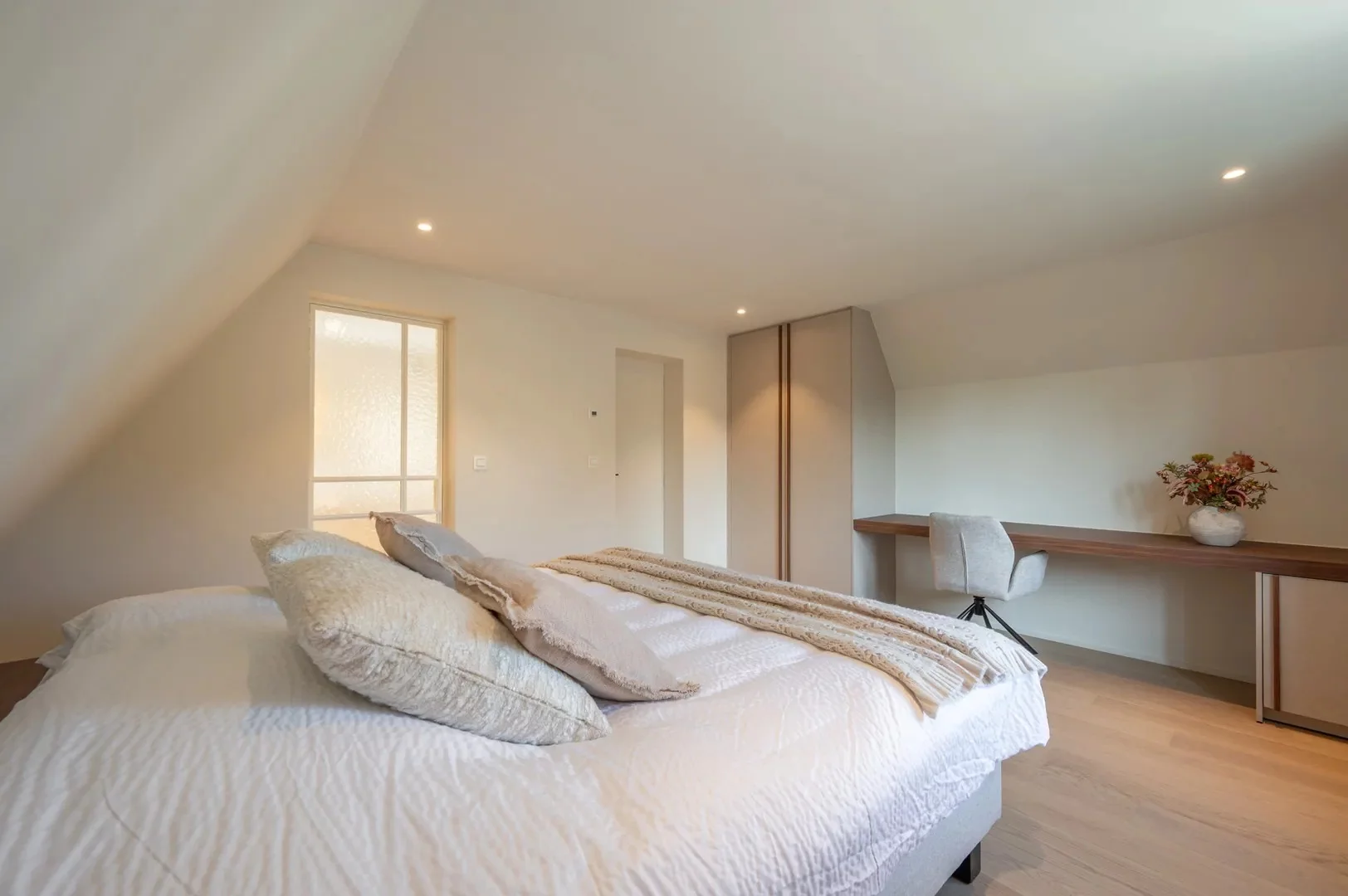 Gerenoveerde villa in zoute stijl bij Royal Zoute golf club