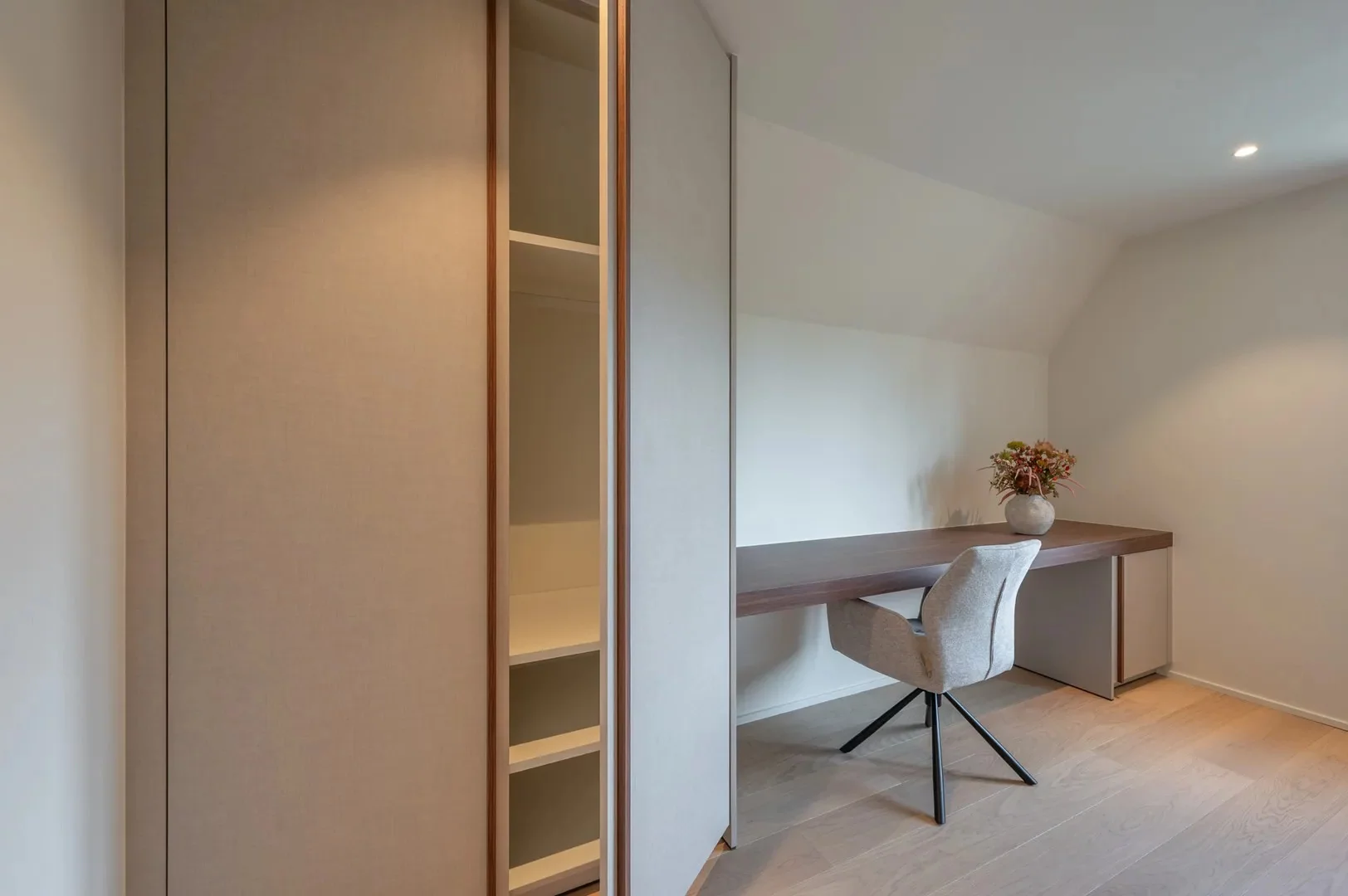 Gerenoveerde villa in zoute stijl bij Royal Zoute golf club