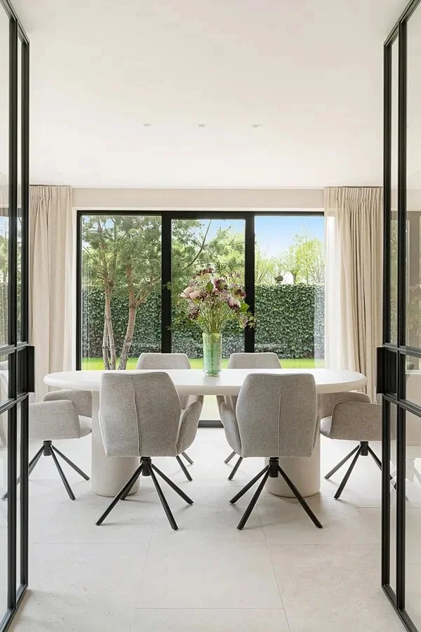 Gerenoveerde villa in zoute stijl bij Royal Zoute golf club