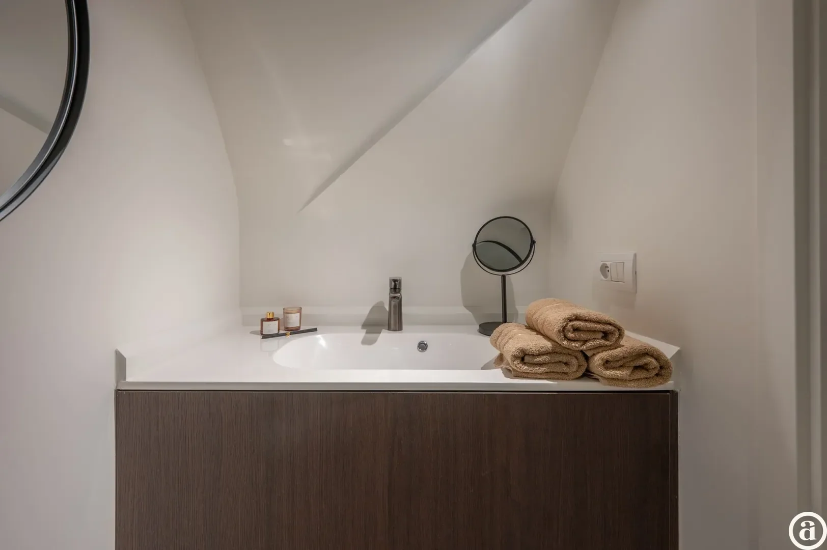 Stijlvol gerenoveerd appartement nabij het Dominicanenkerkje.
