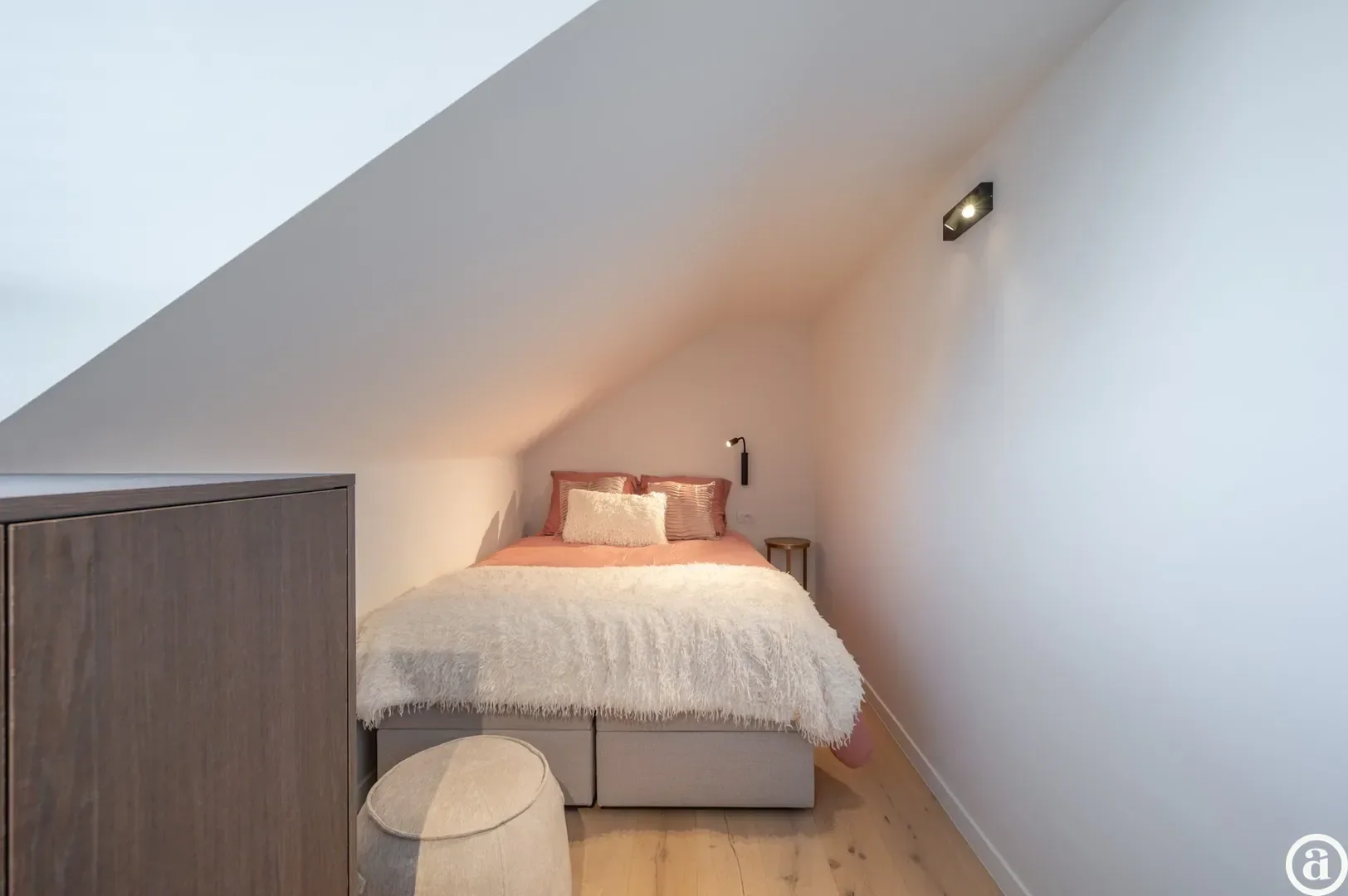 Stijlvol gerenoveerd appartement nabij het Dominicanenkerkje.