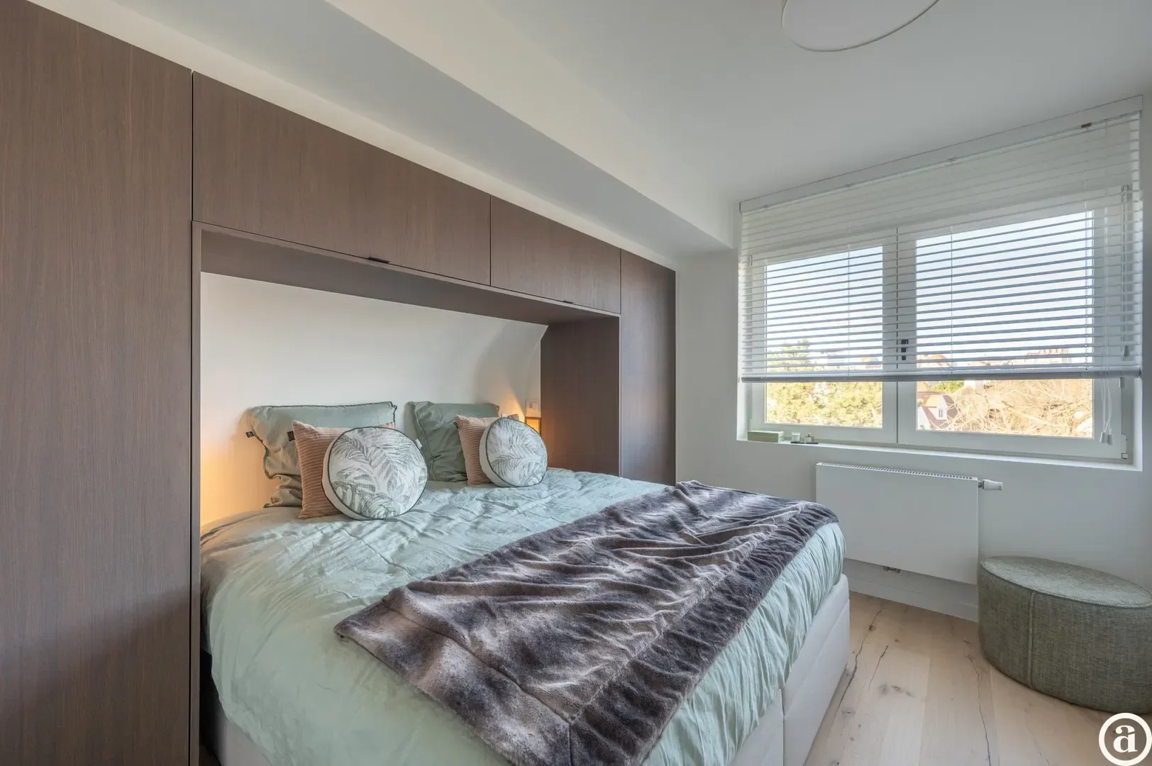 Stijlvol gerenoveerd appartement nabij het Dominicanenkerkje.