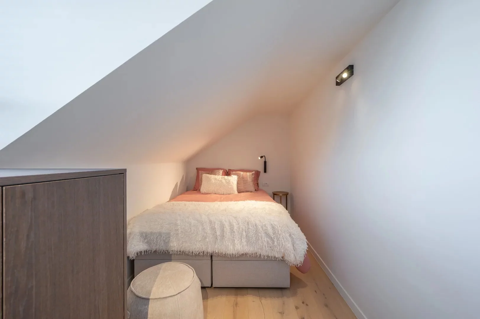 Stijlvol gerenoveerd appartement nabij het Dominicanenkerkje.