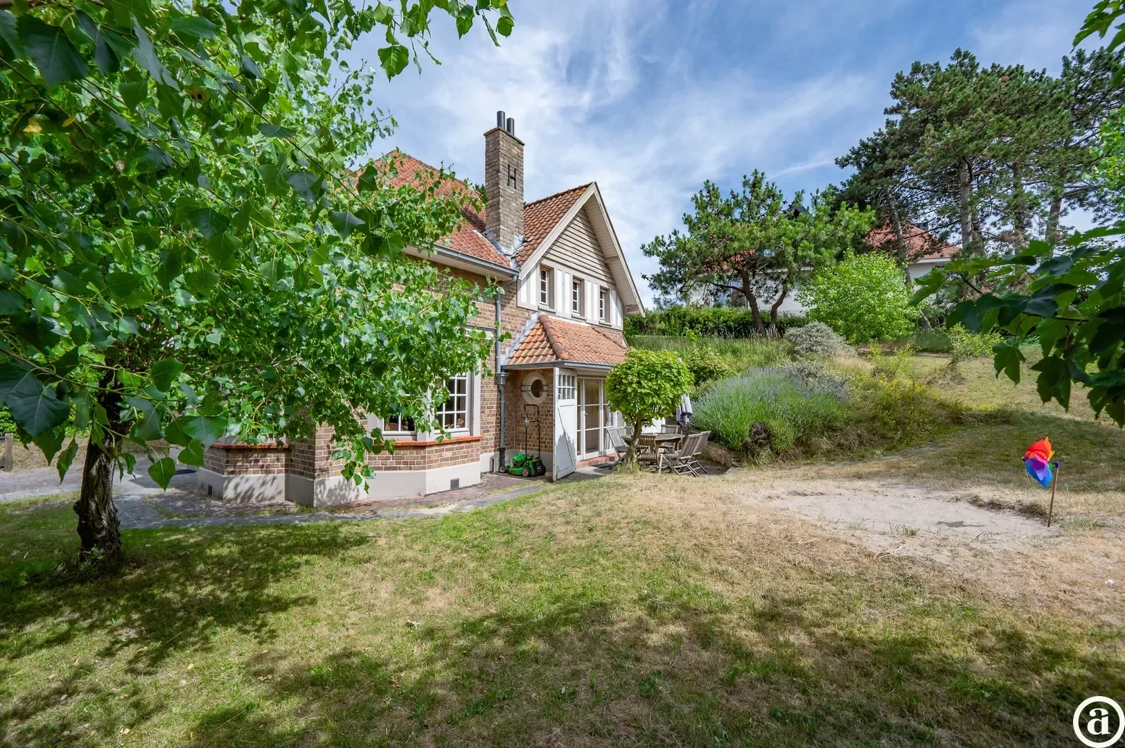 Charming villa, hidden in the Zoute by the sea